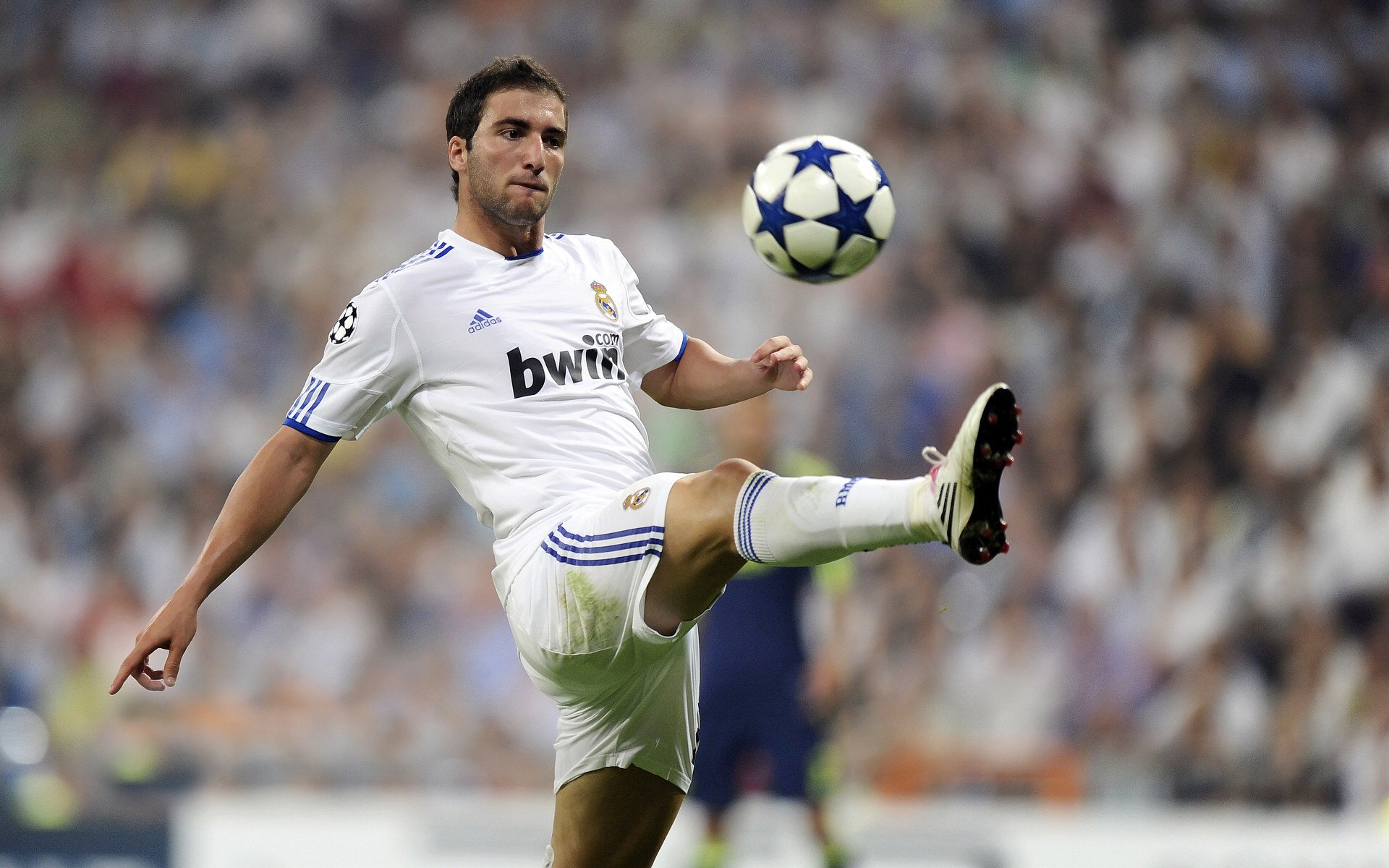 国际足球裁判引入大数据分析，判罚更科学有效，国际足球裁判排名