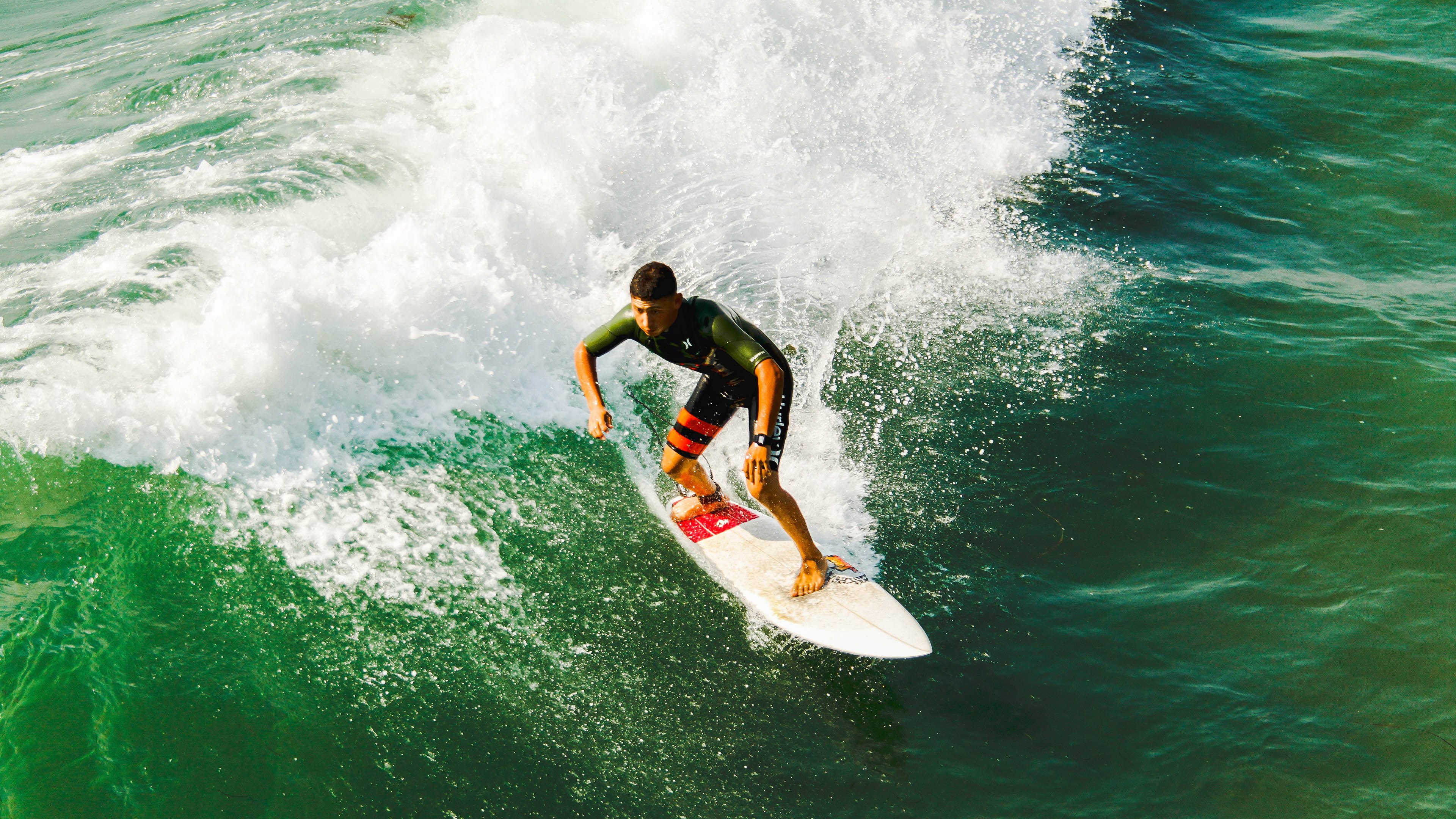 拉文空接暴扣点燃主场氛围,拉文实战360度扣篮