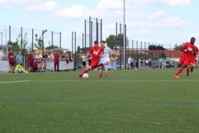 kaiyun.com-未来足球运动场将实现环保材料全覆盖，绿色发展理念深入人心，室外足球场的运营方案