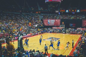 开云体育登入-弗兰：全黑队的“防守强力支柱”，突破防线时如鬼魅般迅速