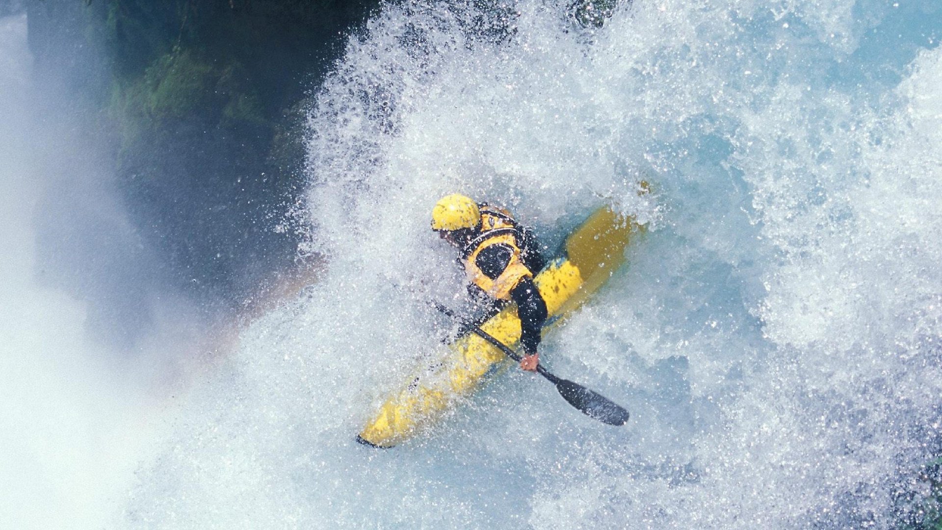 极限单板滑雪赛技术动作创新频现,极限运动单板滑雪